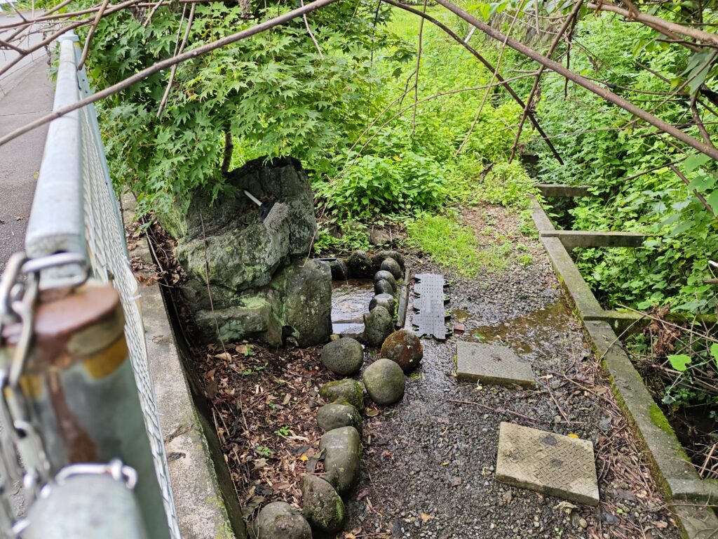 秦野市峠湧水の写真